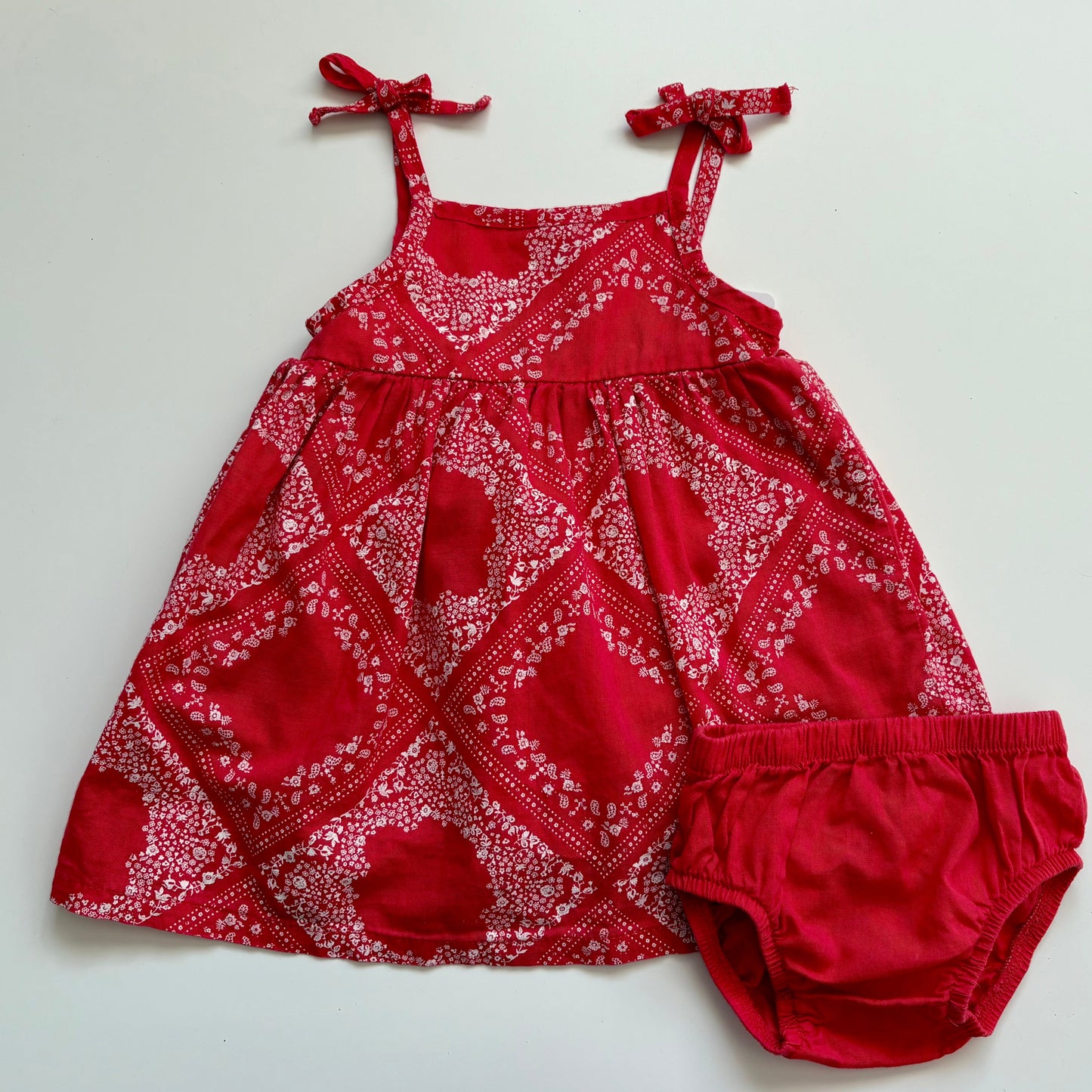 Robe Oshkosh | 6 mois