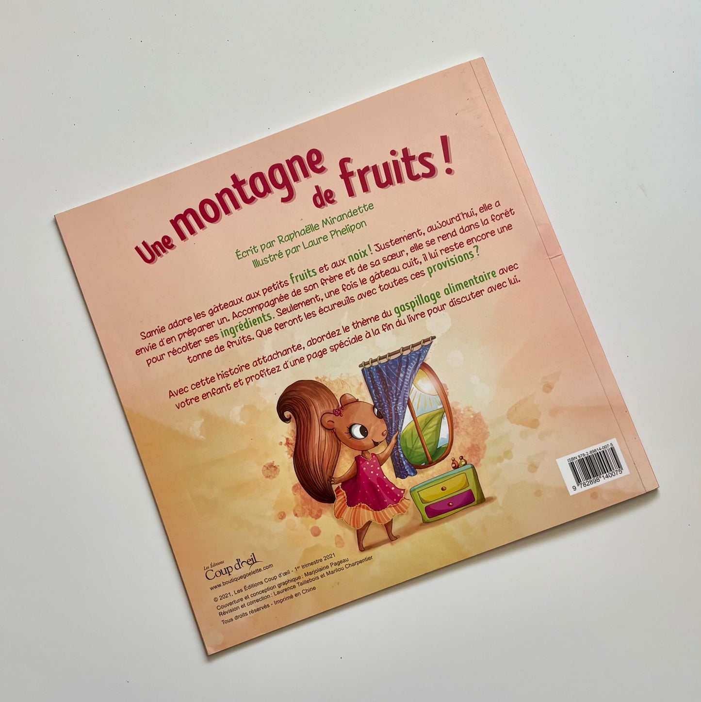 Livre - Une montagne de fruits
