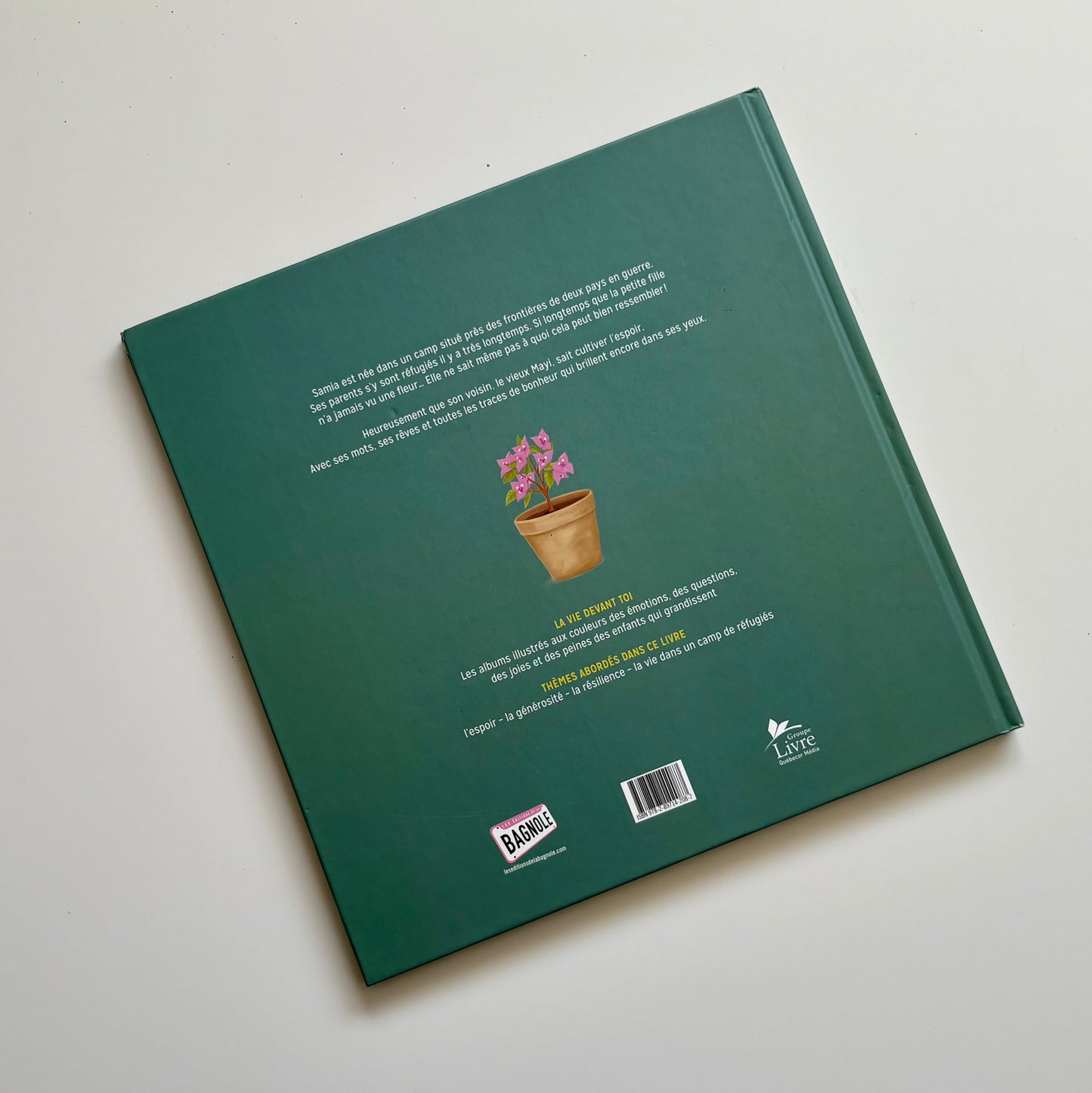 Livre - L'enfant qui n'avait jamais vu une fleur