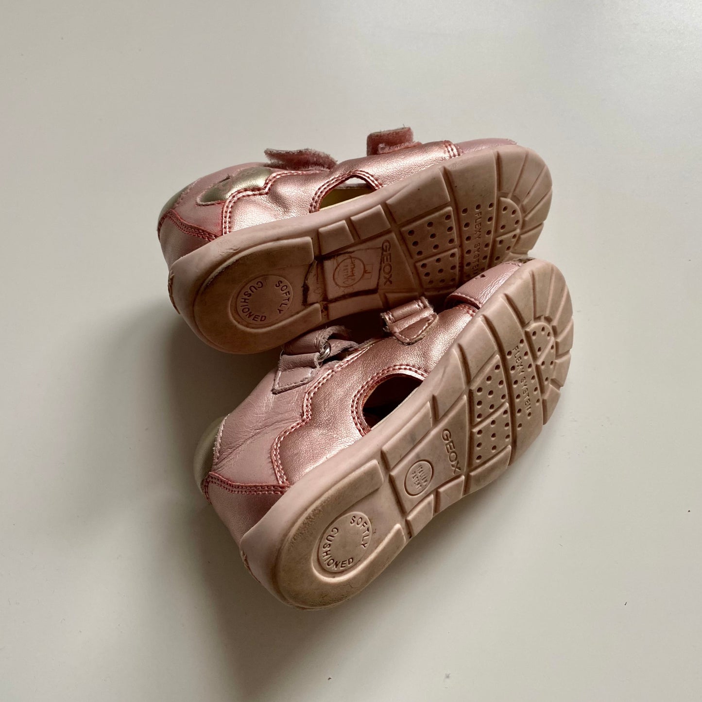 Sandale Geox, Taille 6.5US