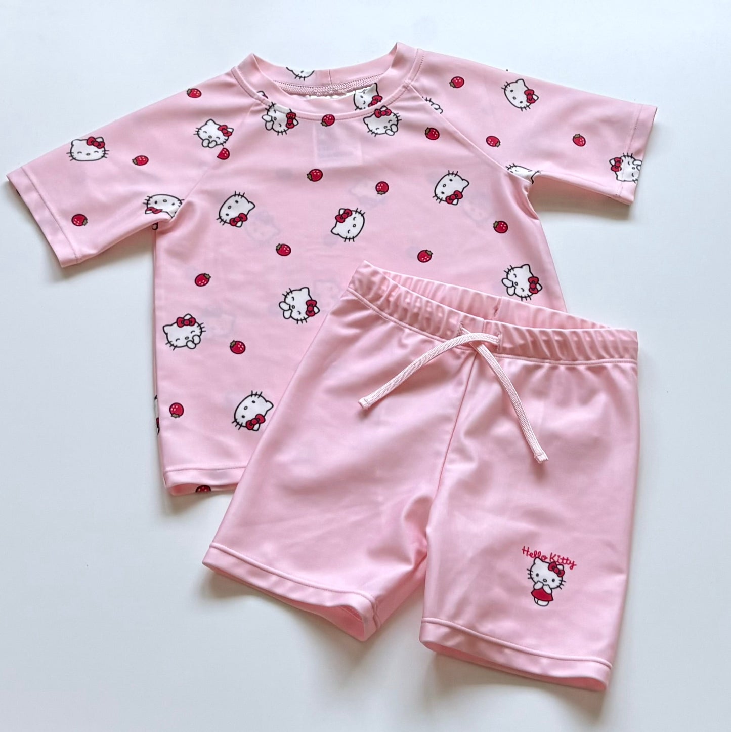 Maillot de bain UPF50 H&M x Hello Kitty | 12-18 mois (NEUF)