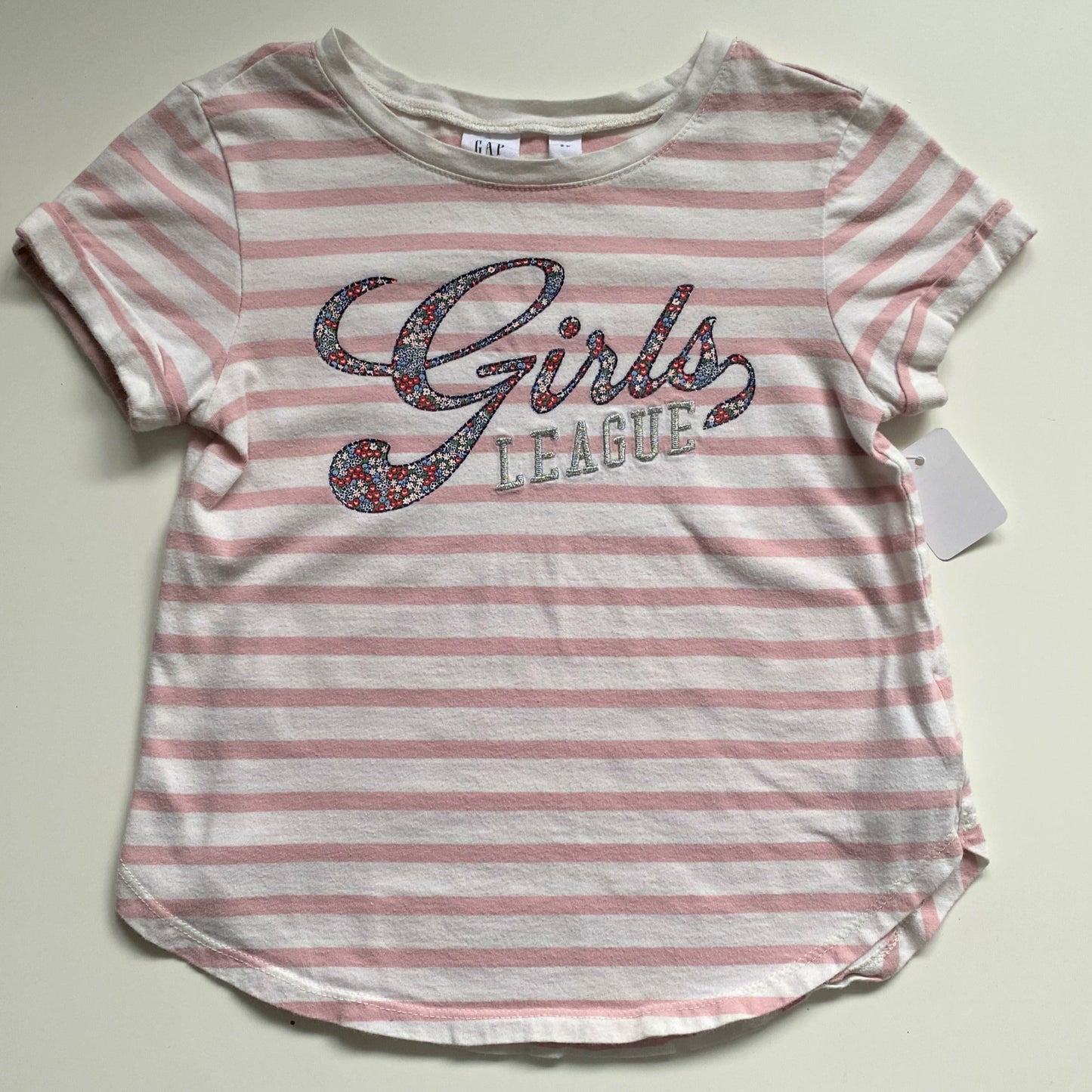 T-Shirt Gap 6-7 ans