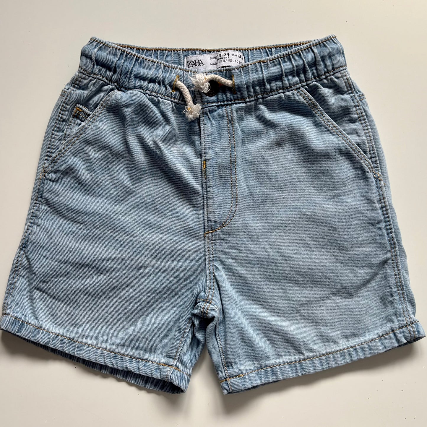 Short en denim Zara | 18-24 mois (fait grand)
