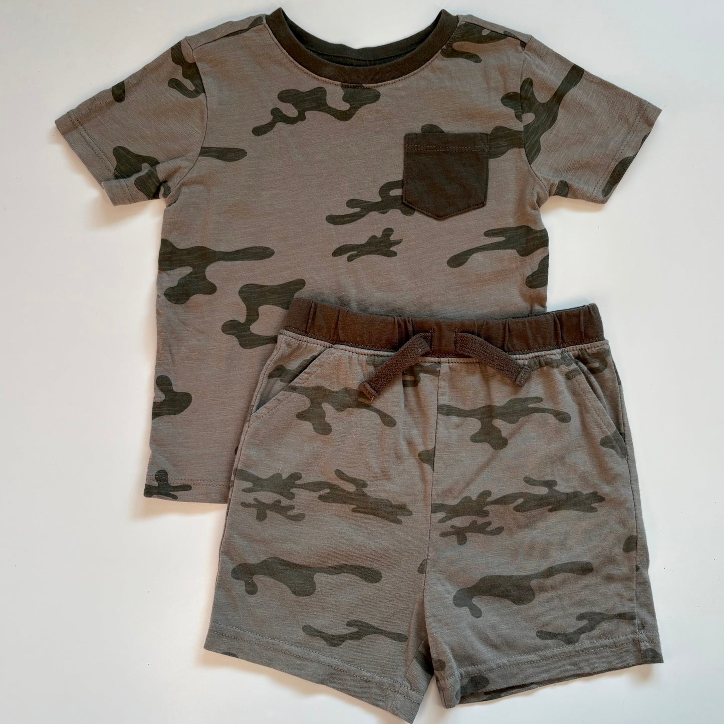 Ensemble George | 18-24 mois