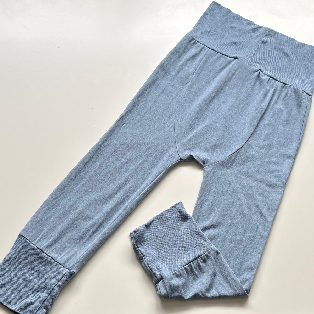 Pantalon évolutif en modal Coccoli | 24 mois
