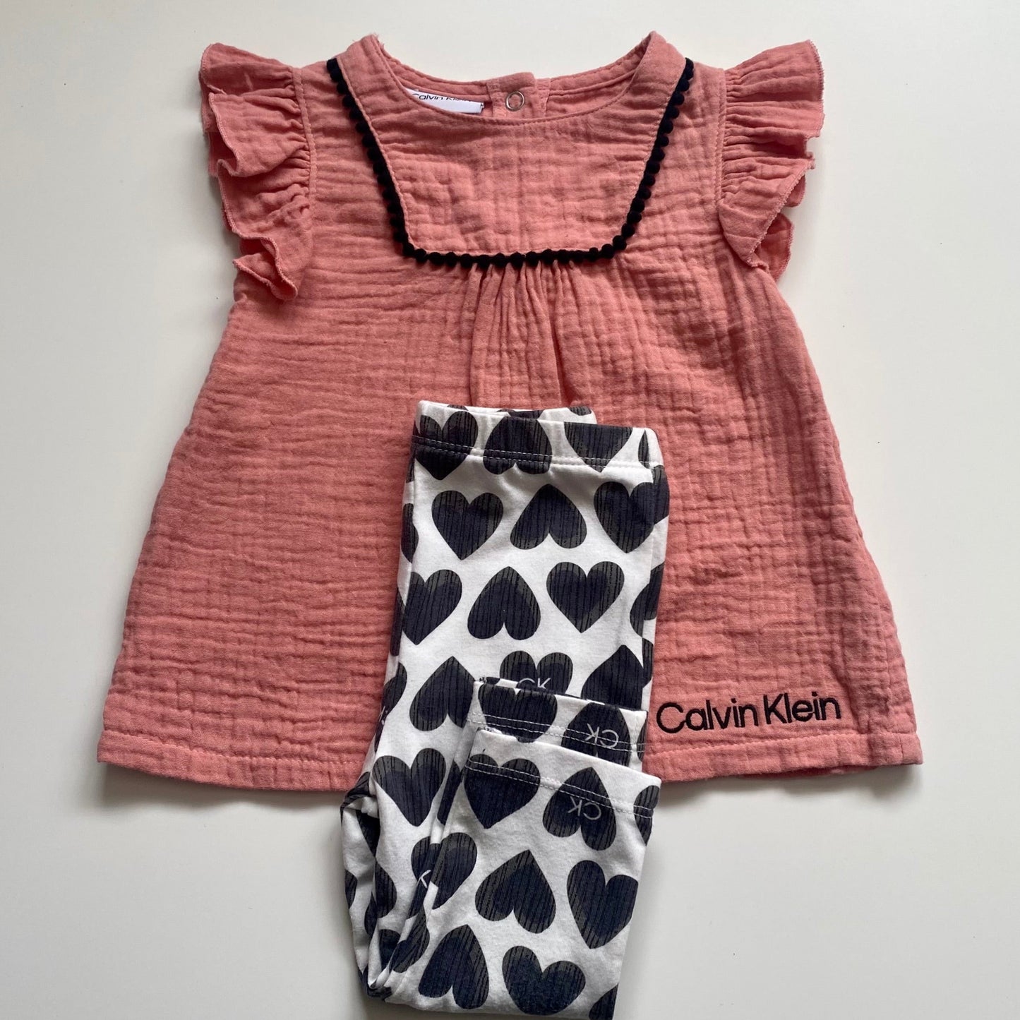 Ensemble Calvin Klein 6-9 mois