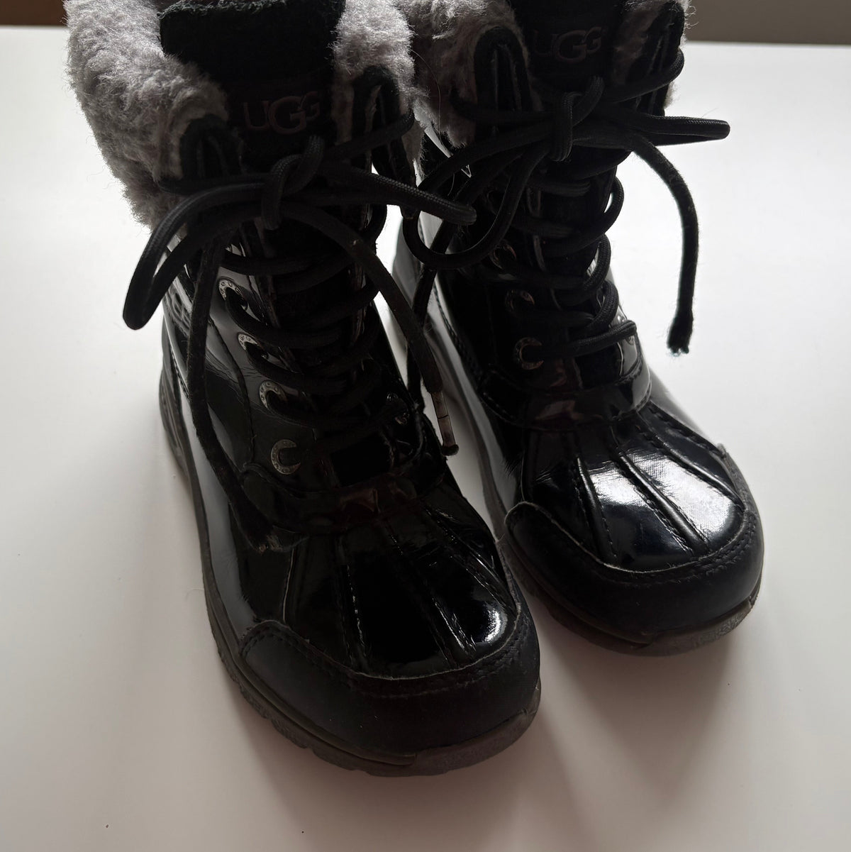 *Imparfait léger - Bottes d'hiver Adirondack UGG | Taille 13US