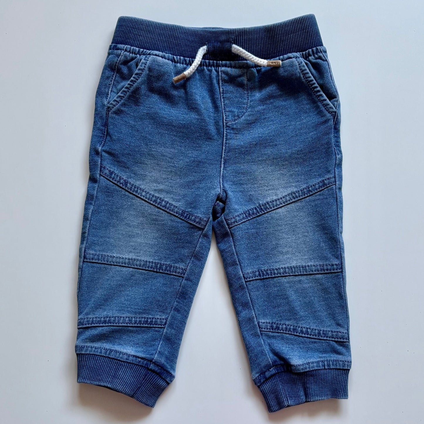 Jeans George | 6-12 mois (fait grand)