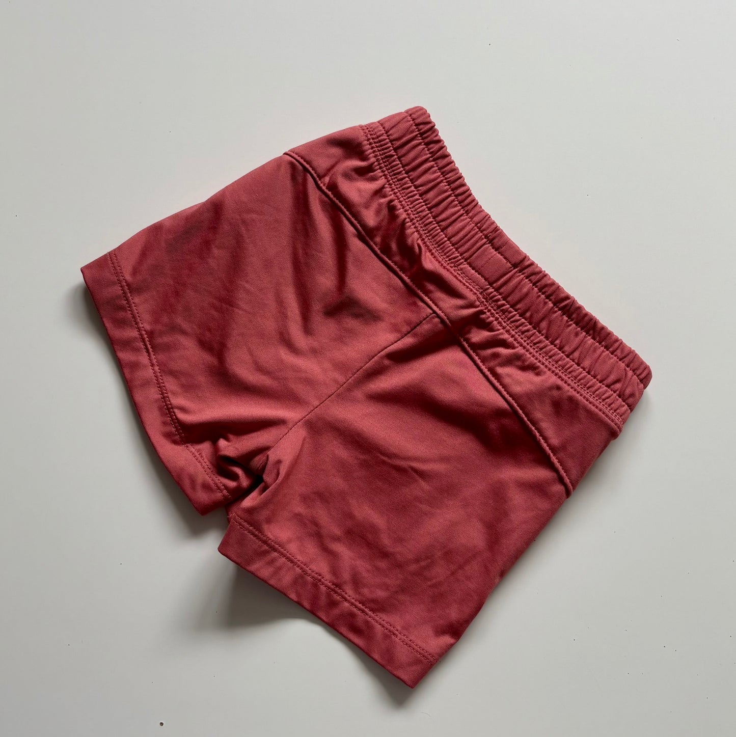 Short Gap fit | 6-12 mois (fait grand)