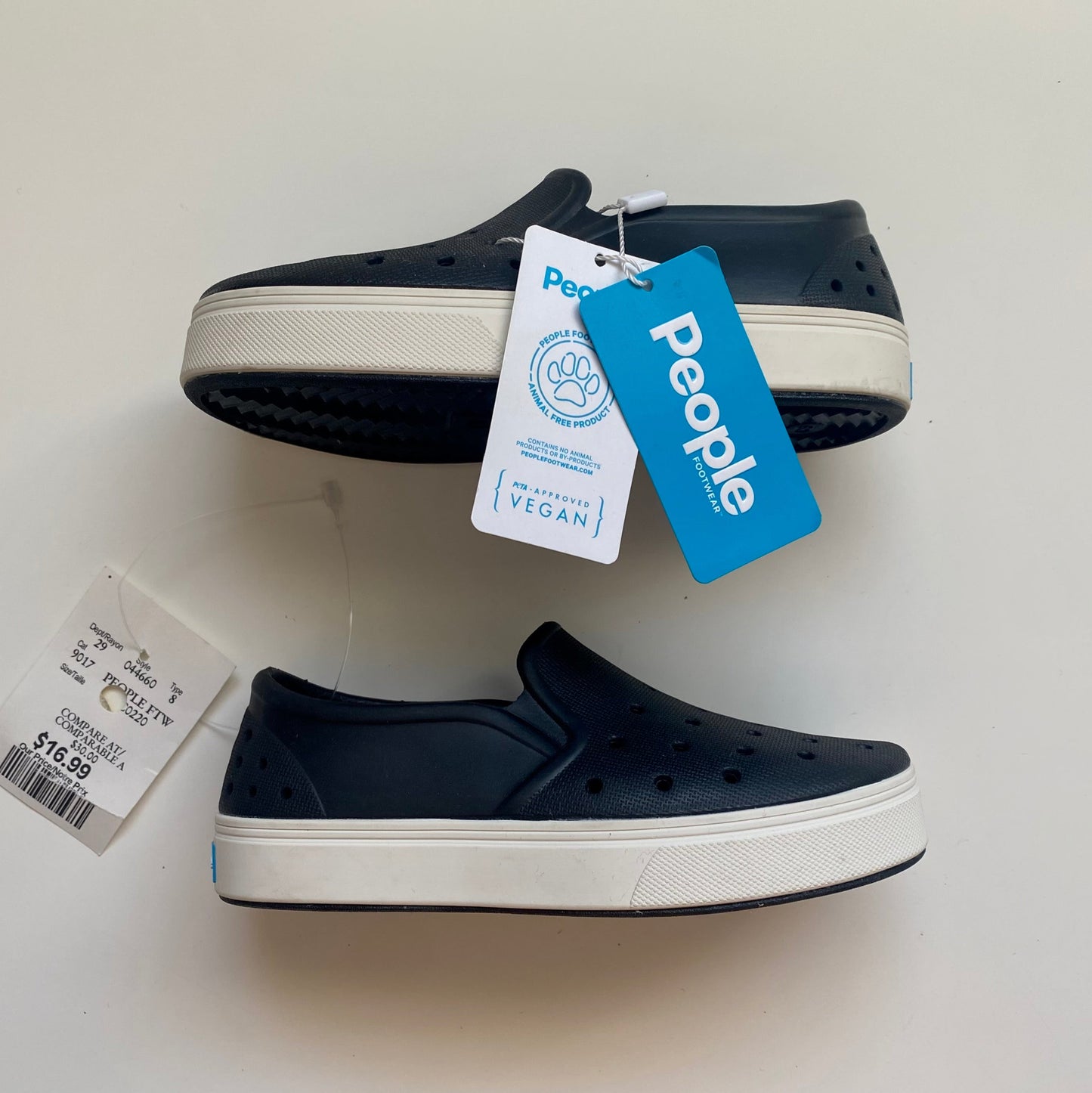 Chaussures (style Native) | Taille C9 (NEUF)