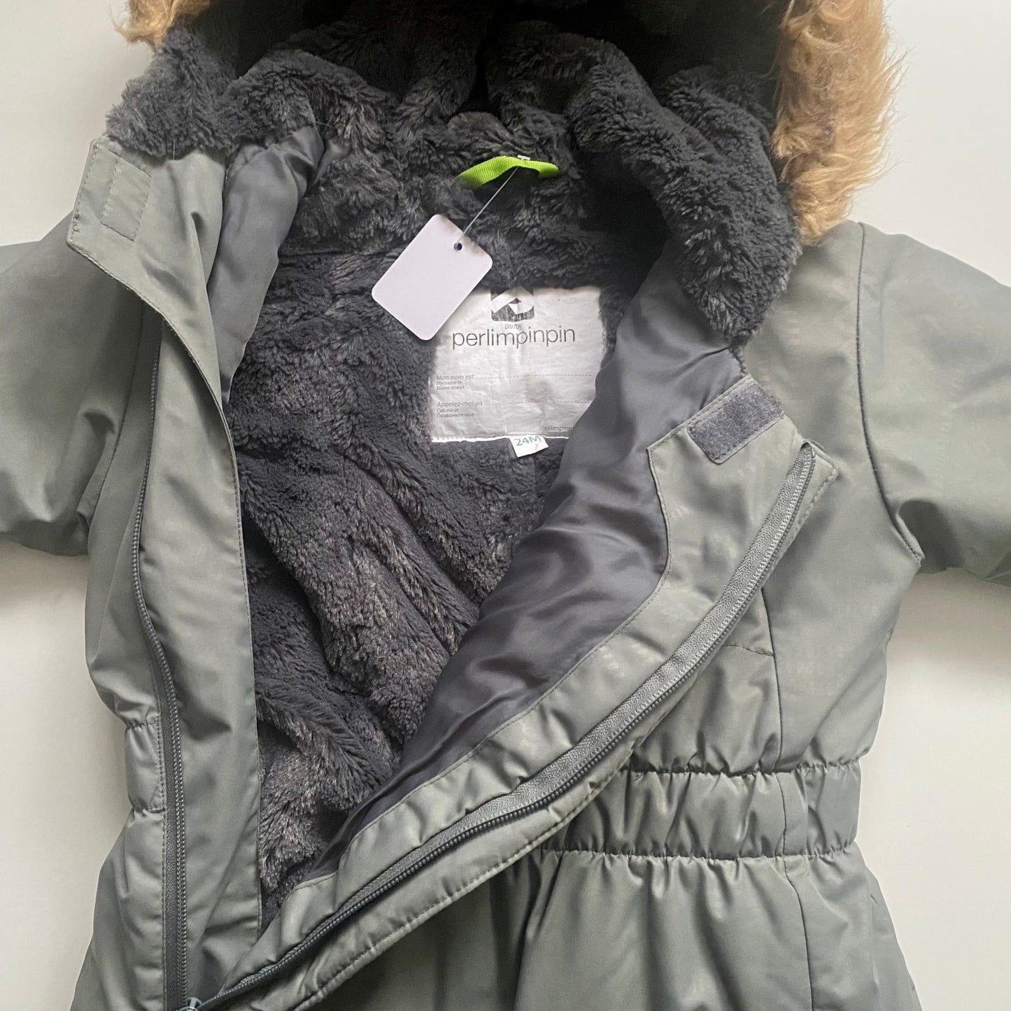 Une pièce d'hiver Perlimpinpin | 24 mois