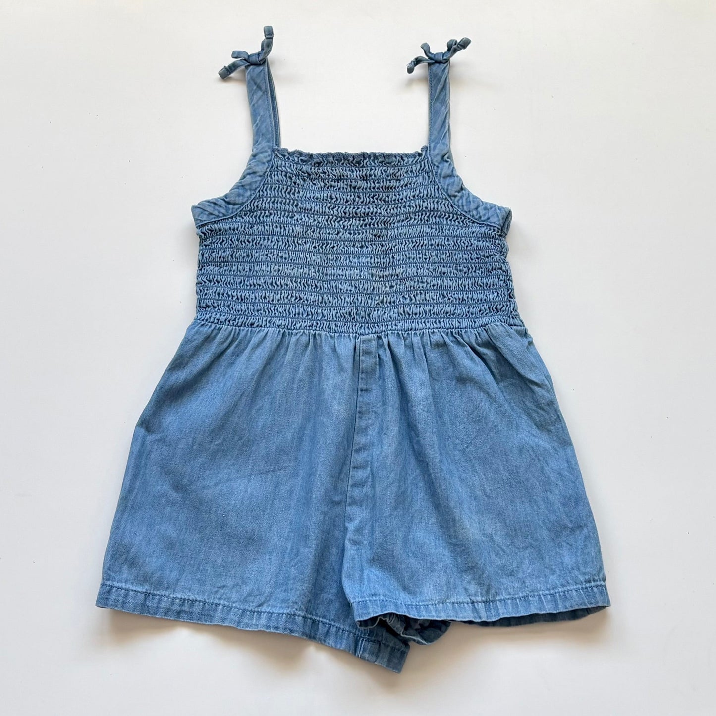 Une pièce George | 2 ans