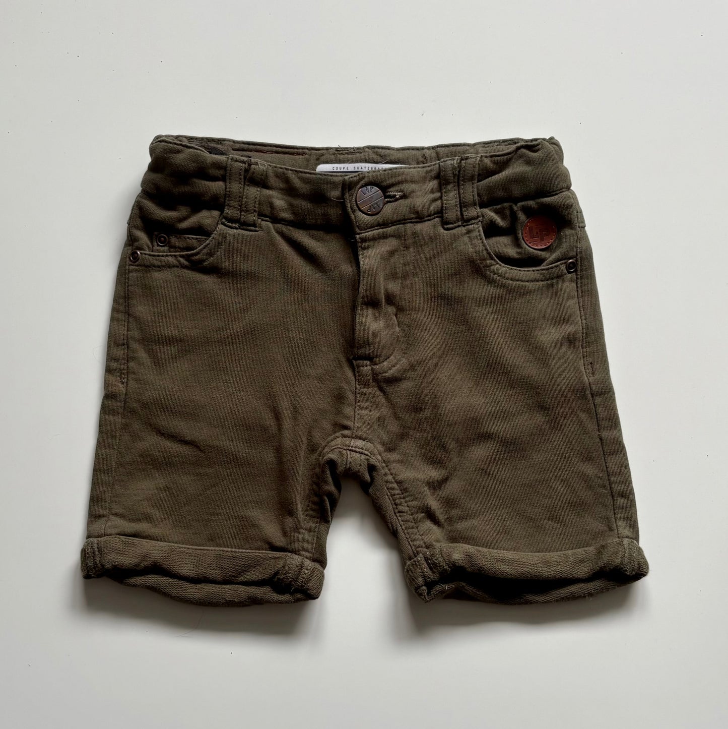 Short L&P | 2 ans