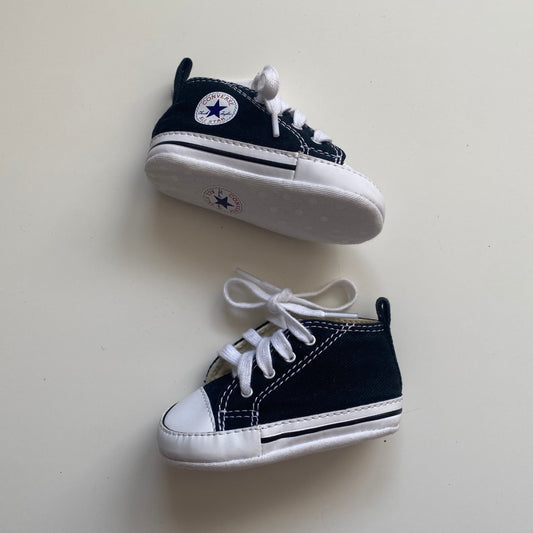 Chaussons Converse, Taille 2US