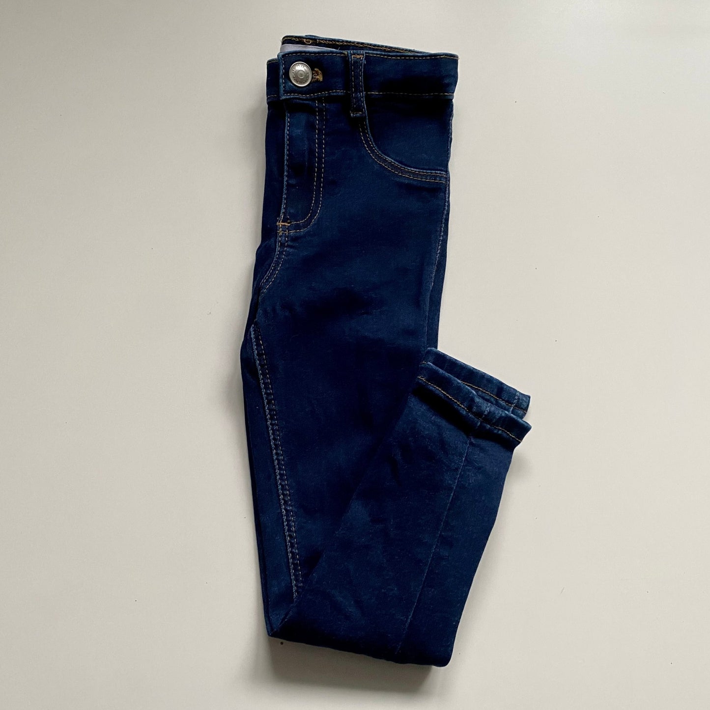 Jeans Zara 6 ans (jambe étroite)