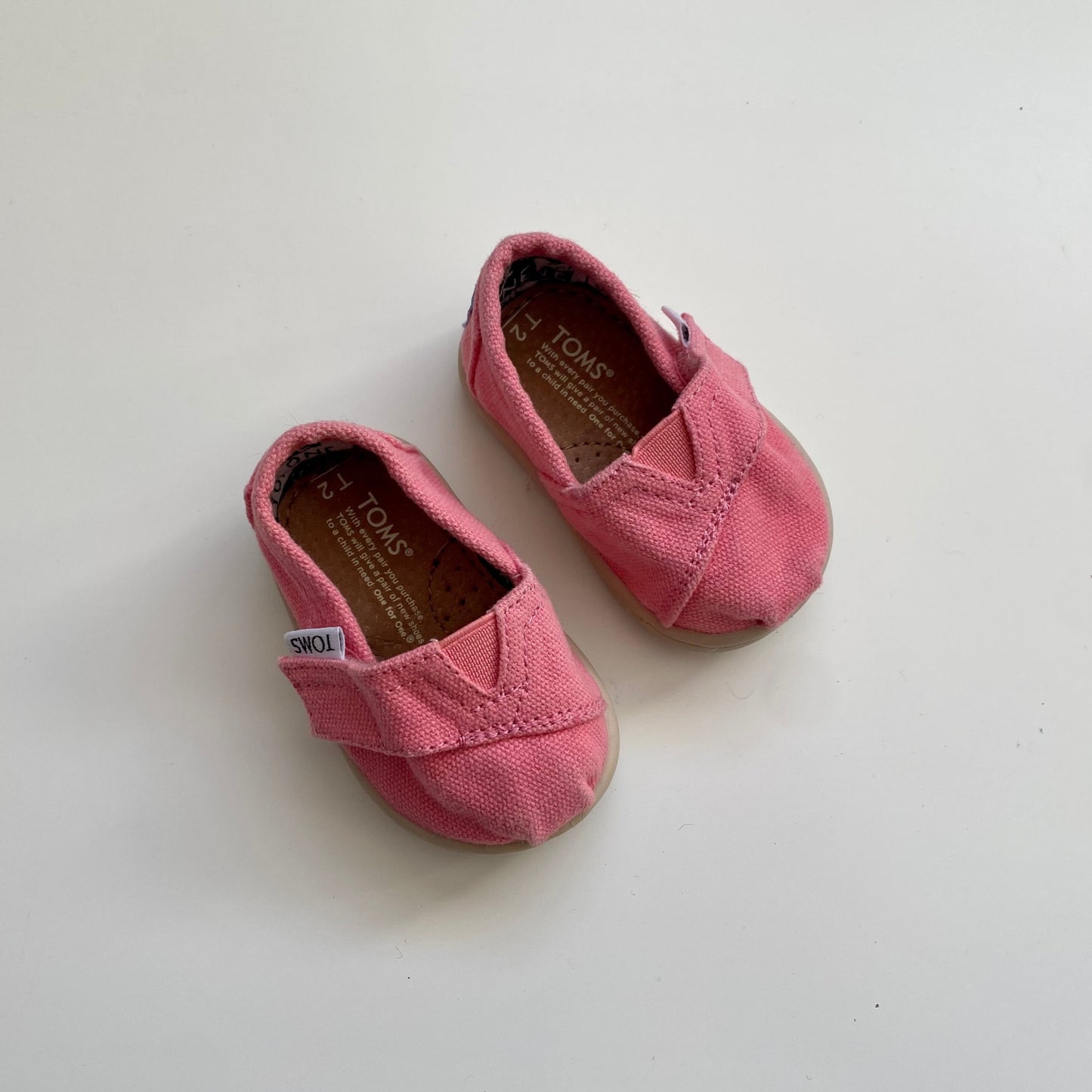 Chaussures Toms, Taille 2US