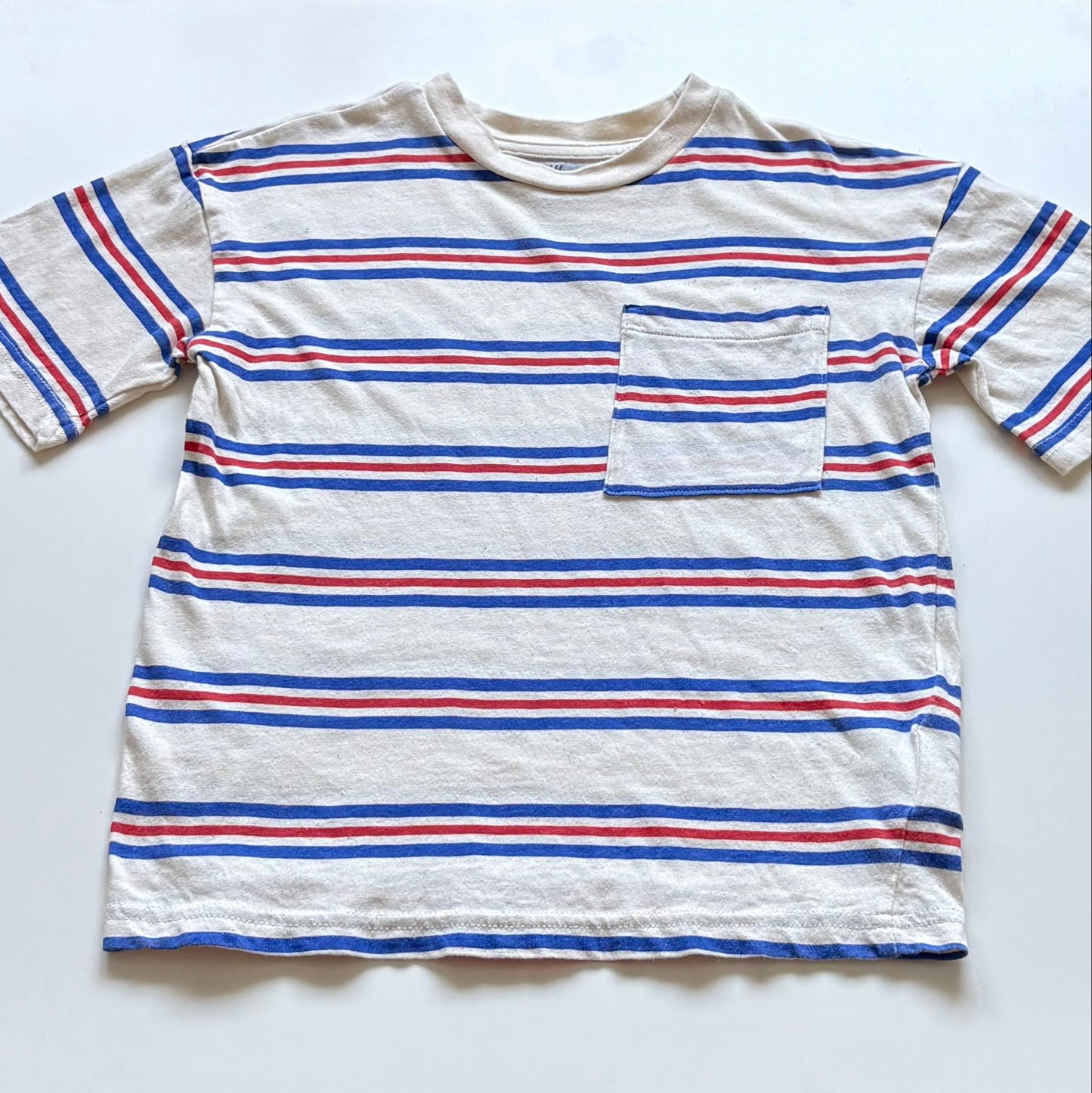 T-Shirt H&M | 4-6 ans (fait grand)