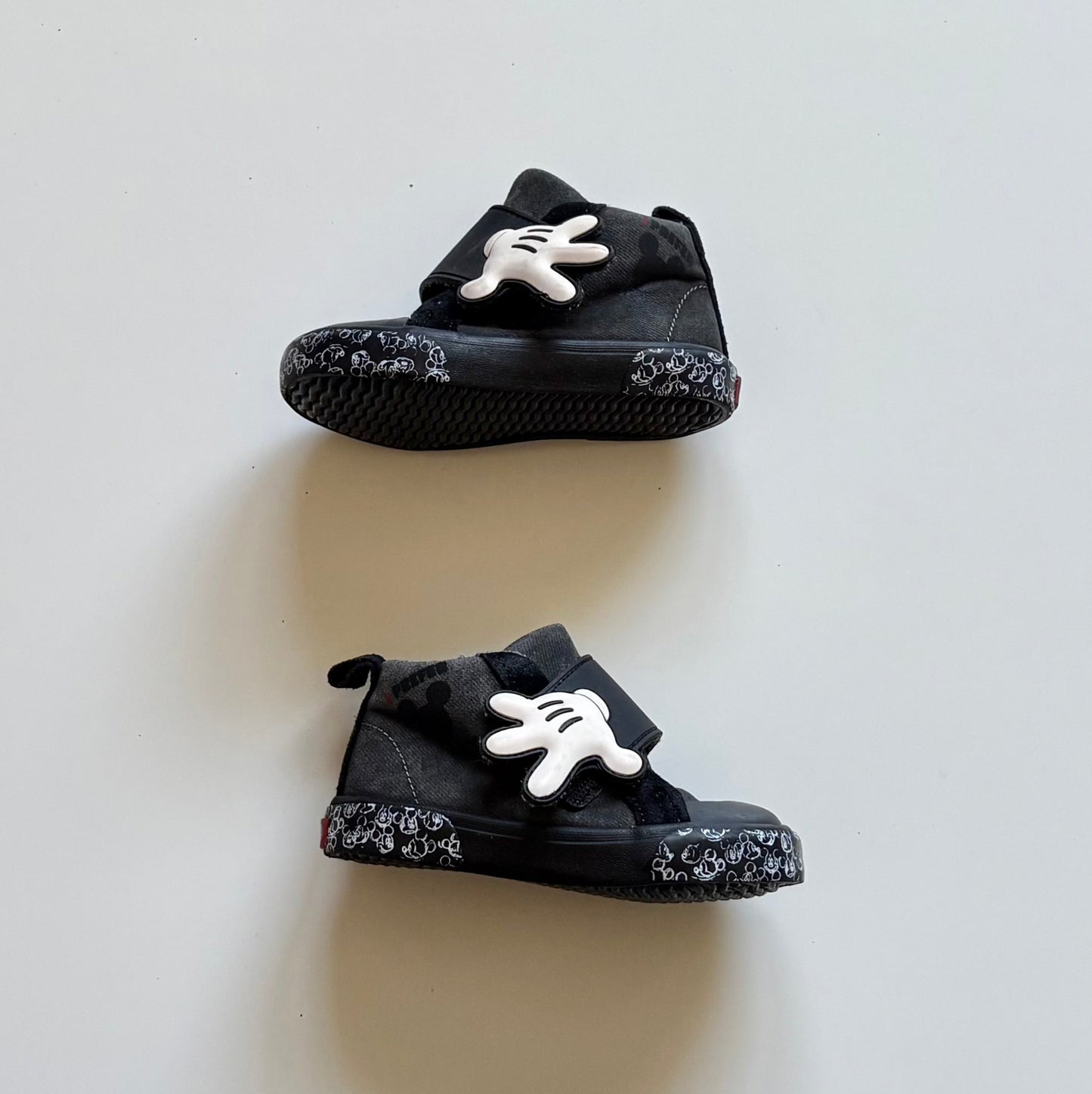 Chaussures Zara x Disney | Taille 5US