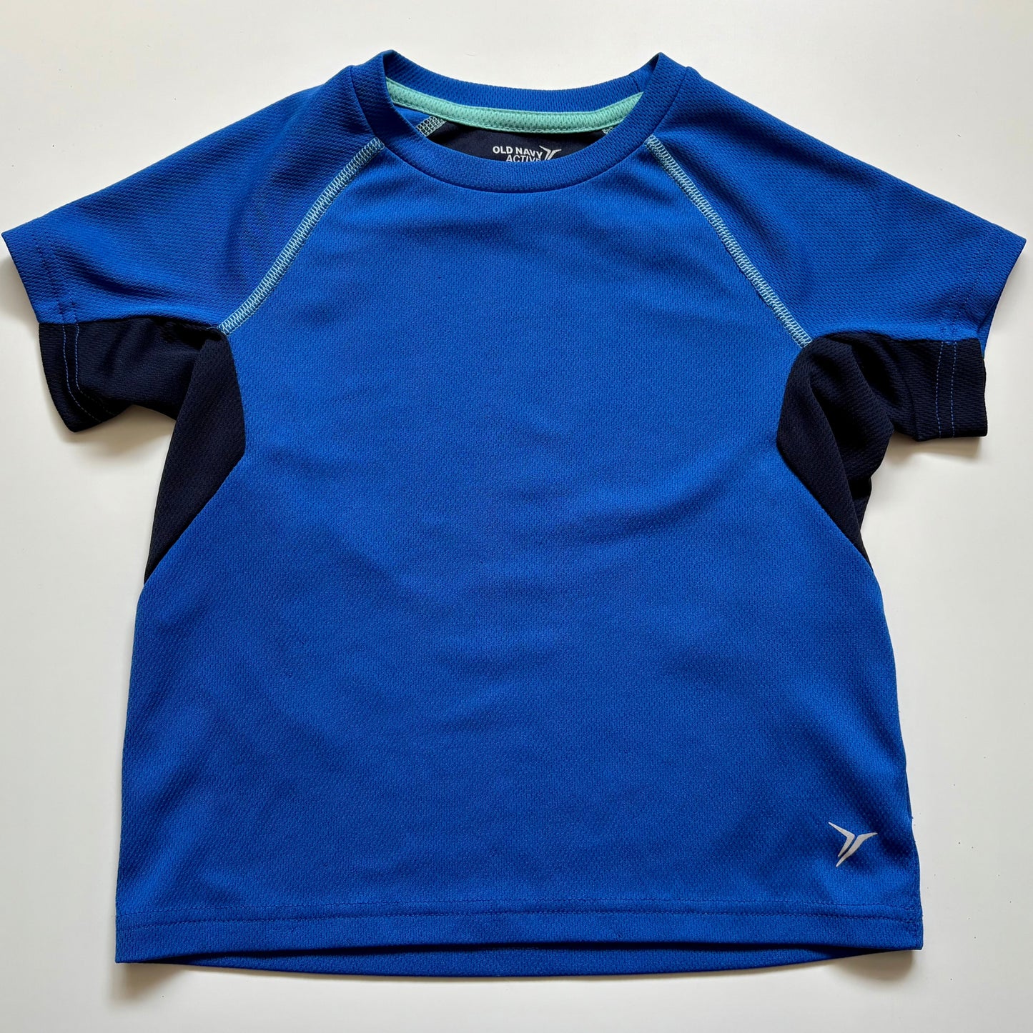 T-Shirt Old Navy Active | 5 ans (XS)