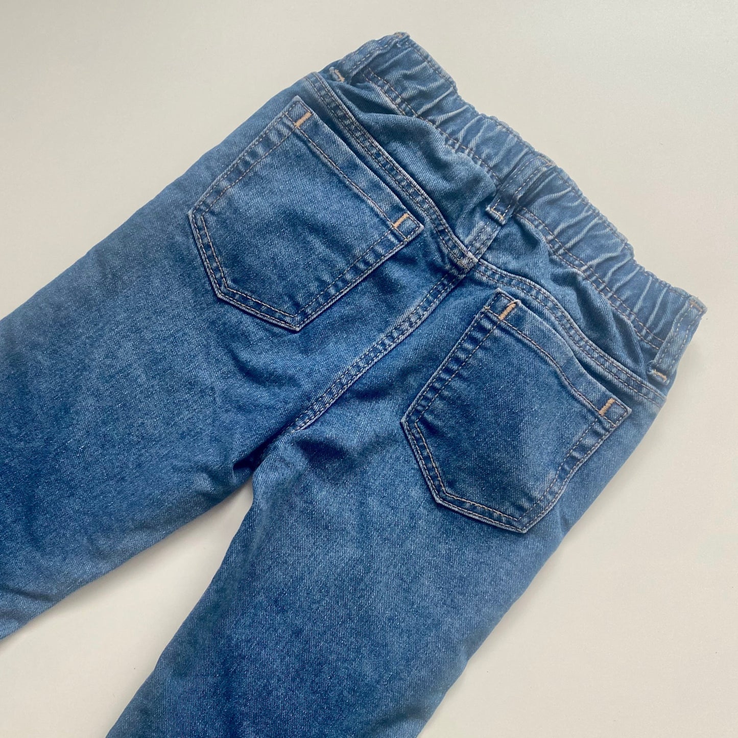 Jeans Old Navy 5 ans (fait grand)