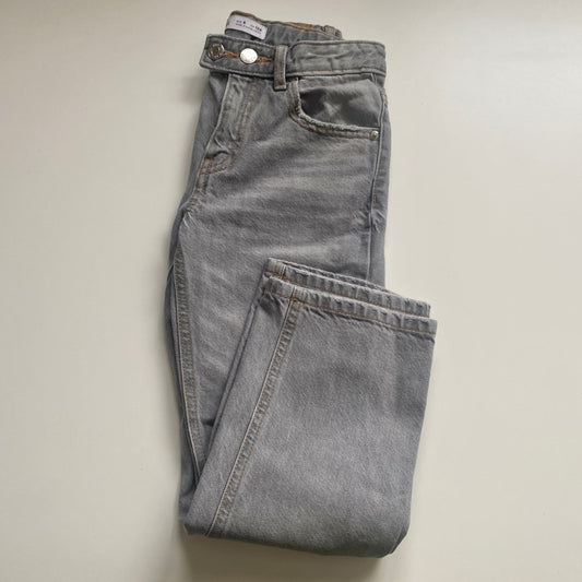 Jeans Zara 8 ans (jambes droites)