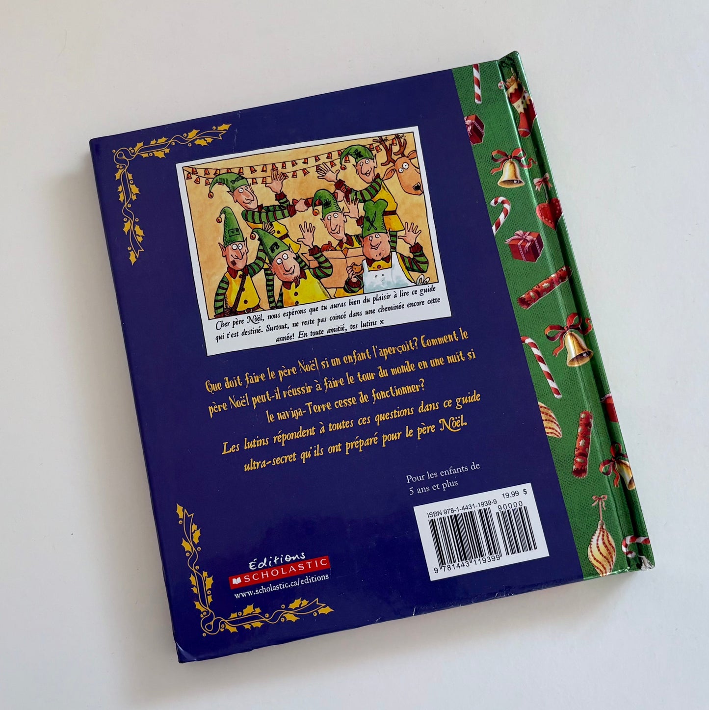 Livre - Le guide essentiel du Père Noël (avec volets à soulever et illustrations en 3D)