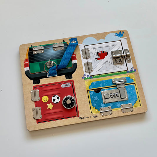 Planche en bois avec serrures & verrous | Melissa & Doug