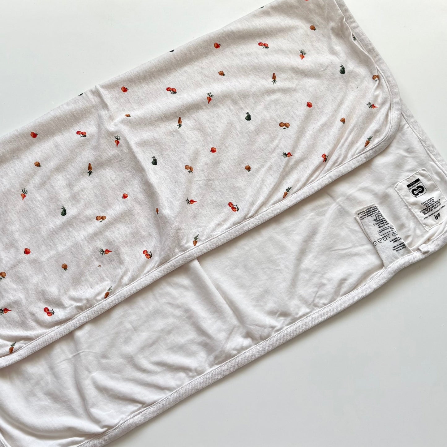 Doudou en coton 'Légumes du jardin' H&M