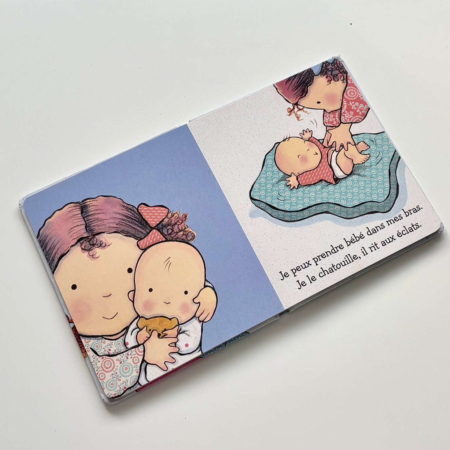 Livre cartonné - Je suis une grande soeur!