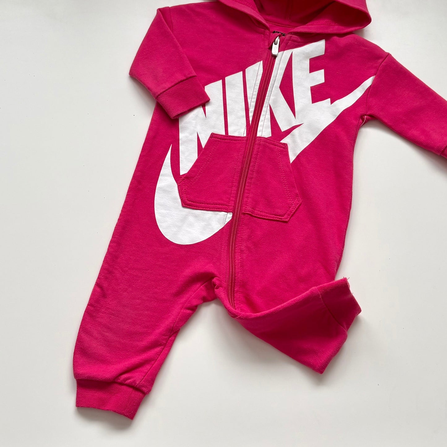 Une pièce Nike | 6 mois