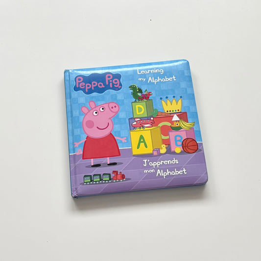 Livre cartonné - Peppa Pig : J'apprends mon alphabet (français/anglais)