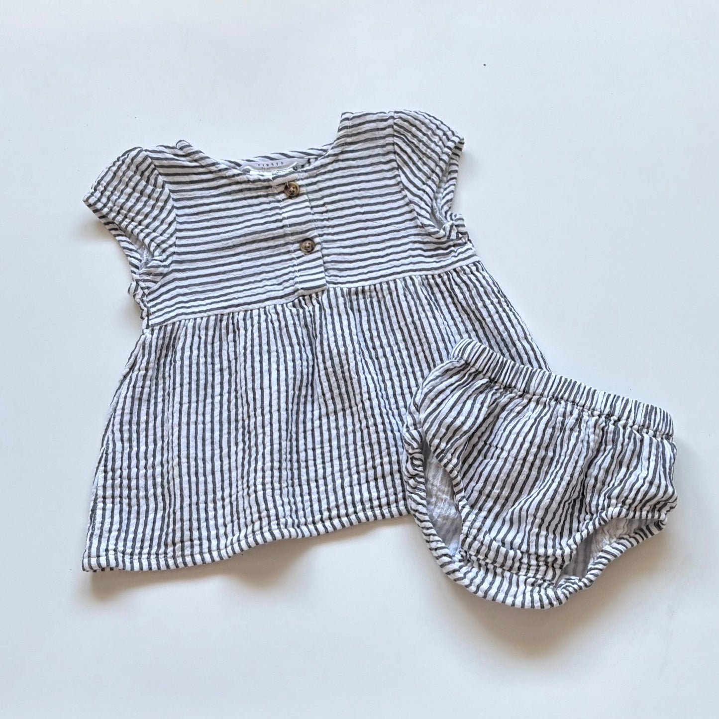 Ensemble Firsts by Petit Lem | 3 mois